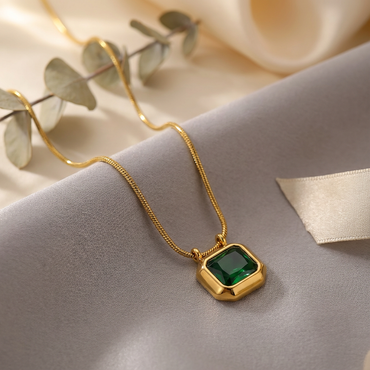 Emerald Prism Retro Pendant Necklace