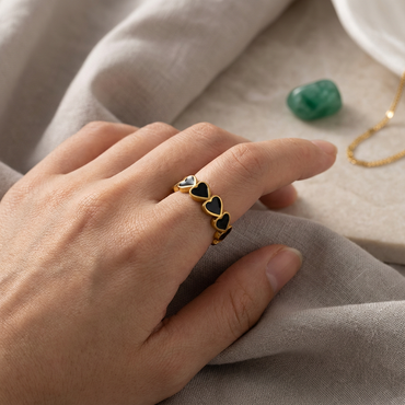 Noir Heart Shadow Ring