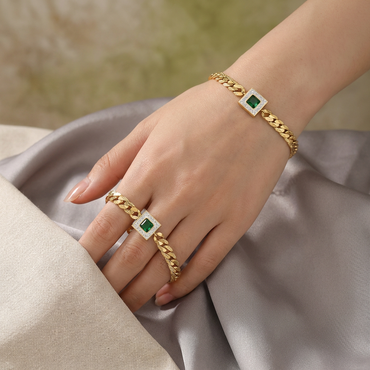 Nova Emerald Square Curb Bracelet