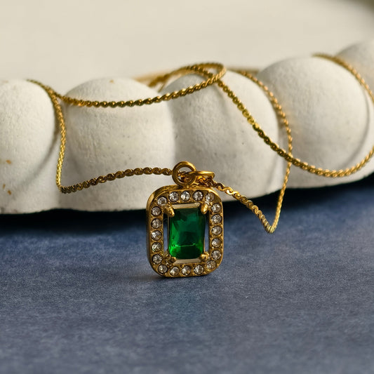 Emerald Halo Solitaire Necklace