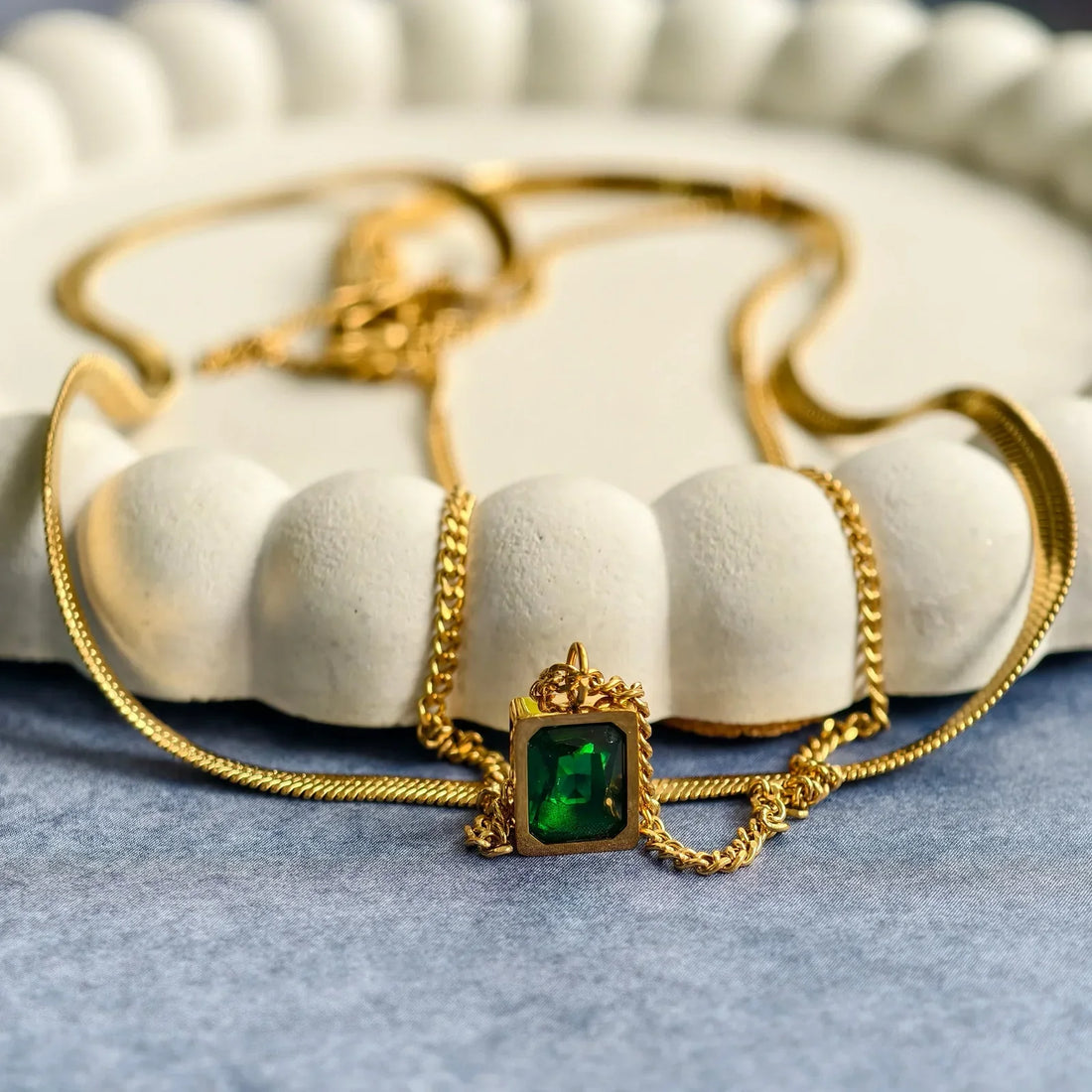 Emerald Duo Layered Pendant Necklace That Elevates Everyday Elegance