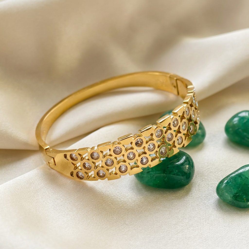 Flora Petite Cluster Bangle