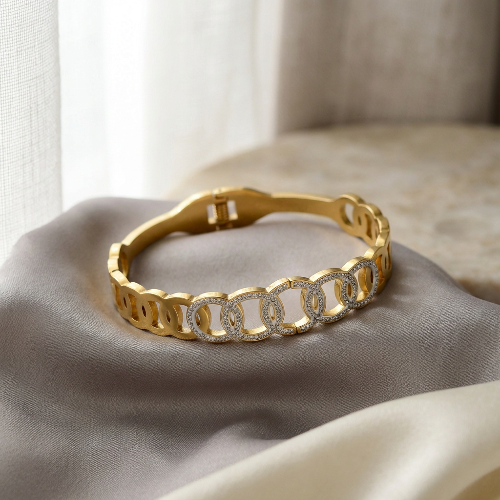 Lumière Linked Circles Bangle