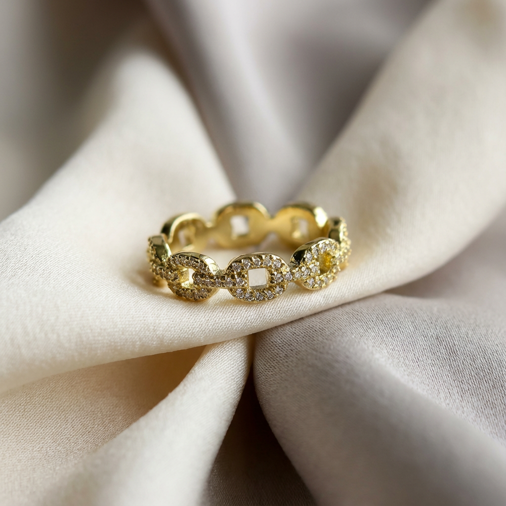 Ivy Link Glow Ring
