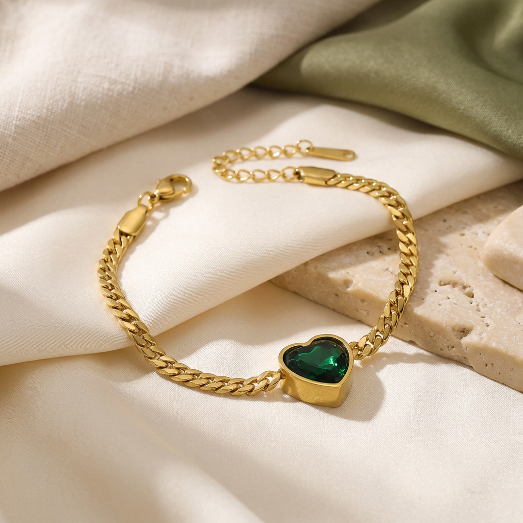 Cora Solo Emerald Heart Bracelet