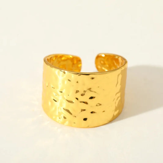 Lila Hammered Open Ring