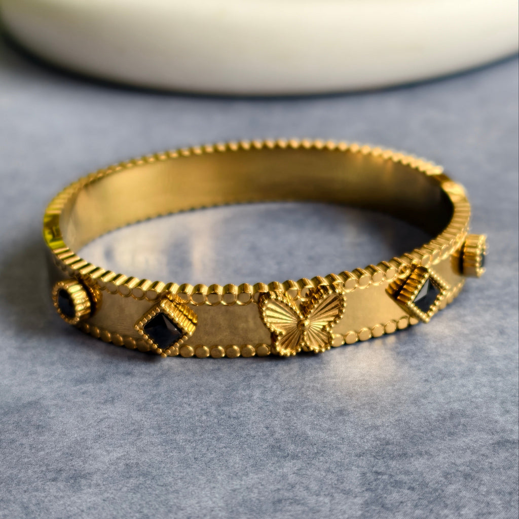 Butterfly Noir Zircon Bangle
