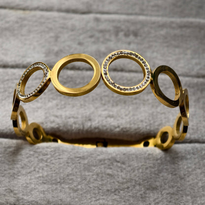 Circle Glow Rhinestone Bangle