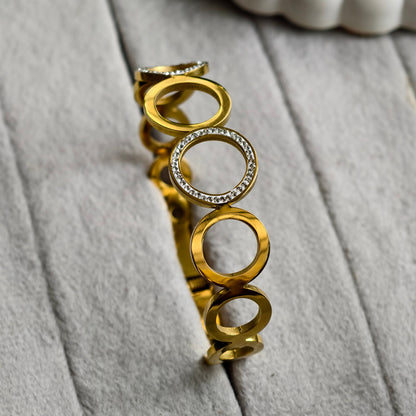 Circle Glow Rhinestone Bangle