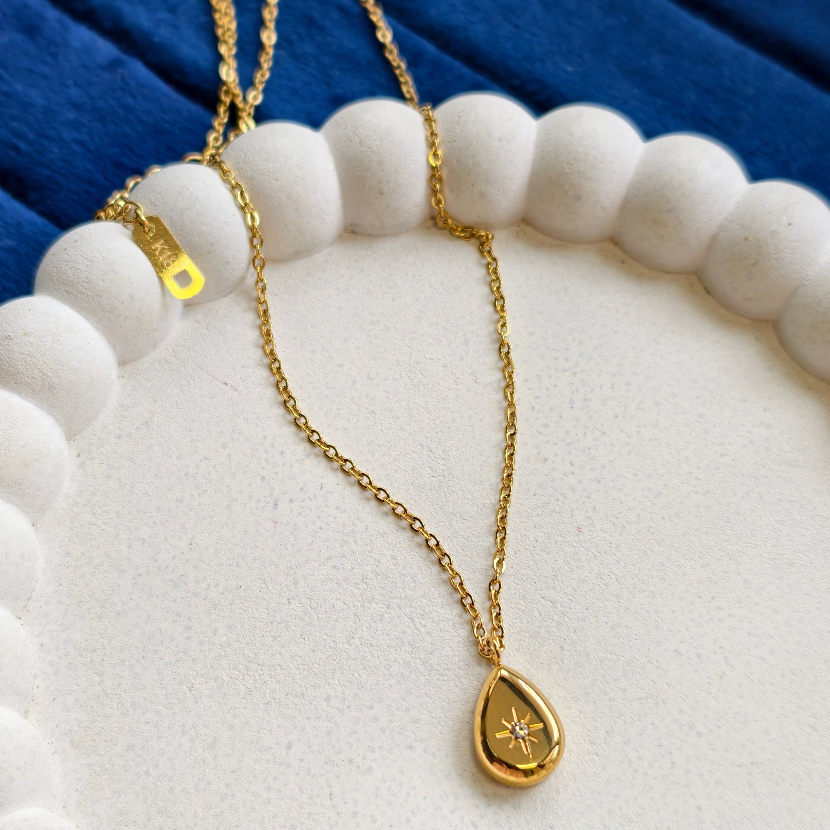 Stella Dewdrop Necklace