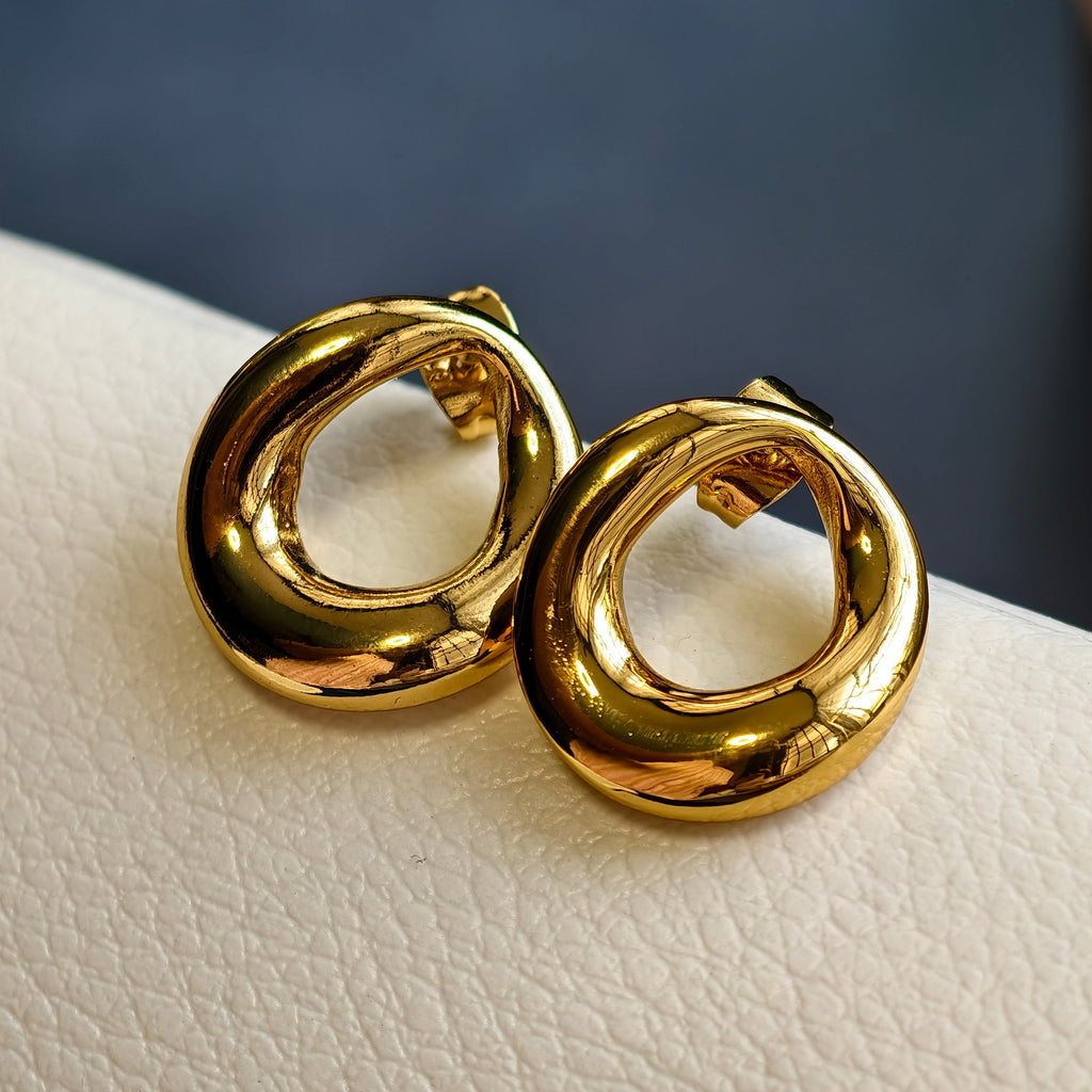 Nia Dome Twist Studs