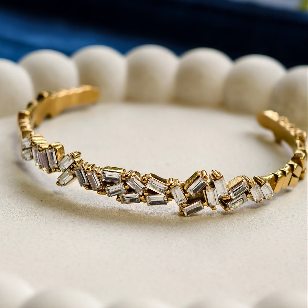 Nova Baguette Cluster Cuff
