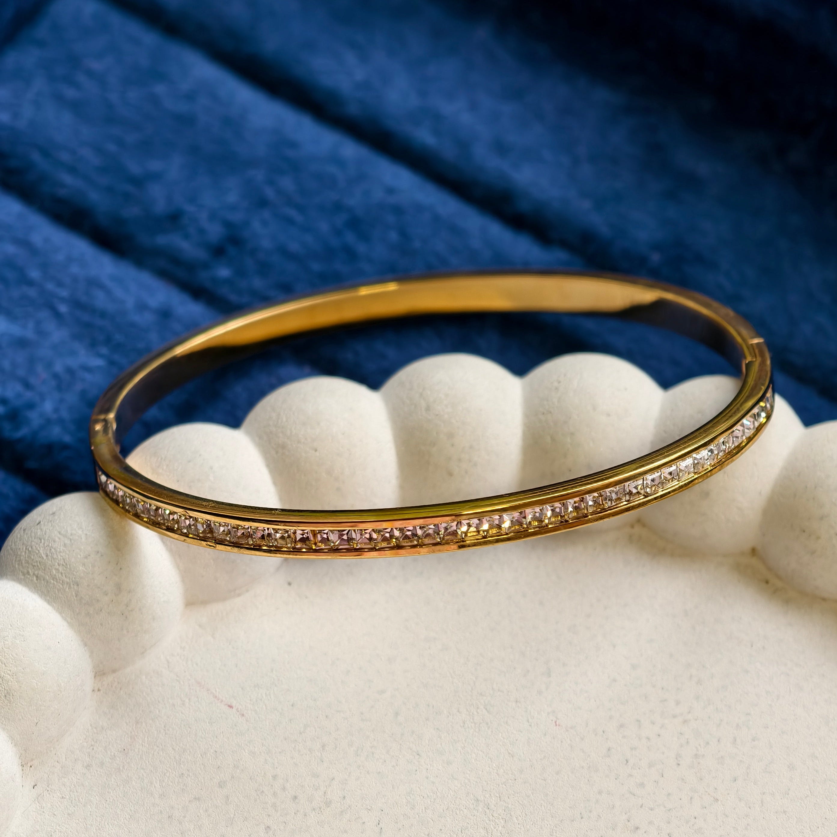 Celeste Eternity Line Bangle