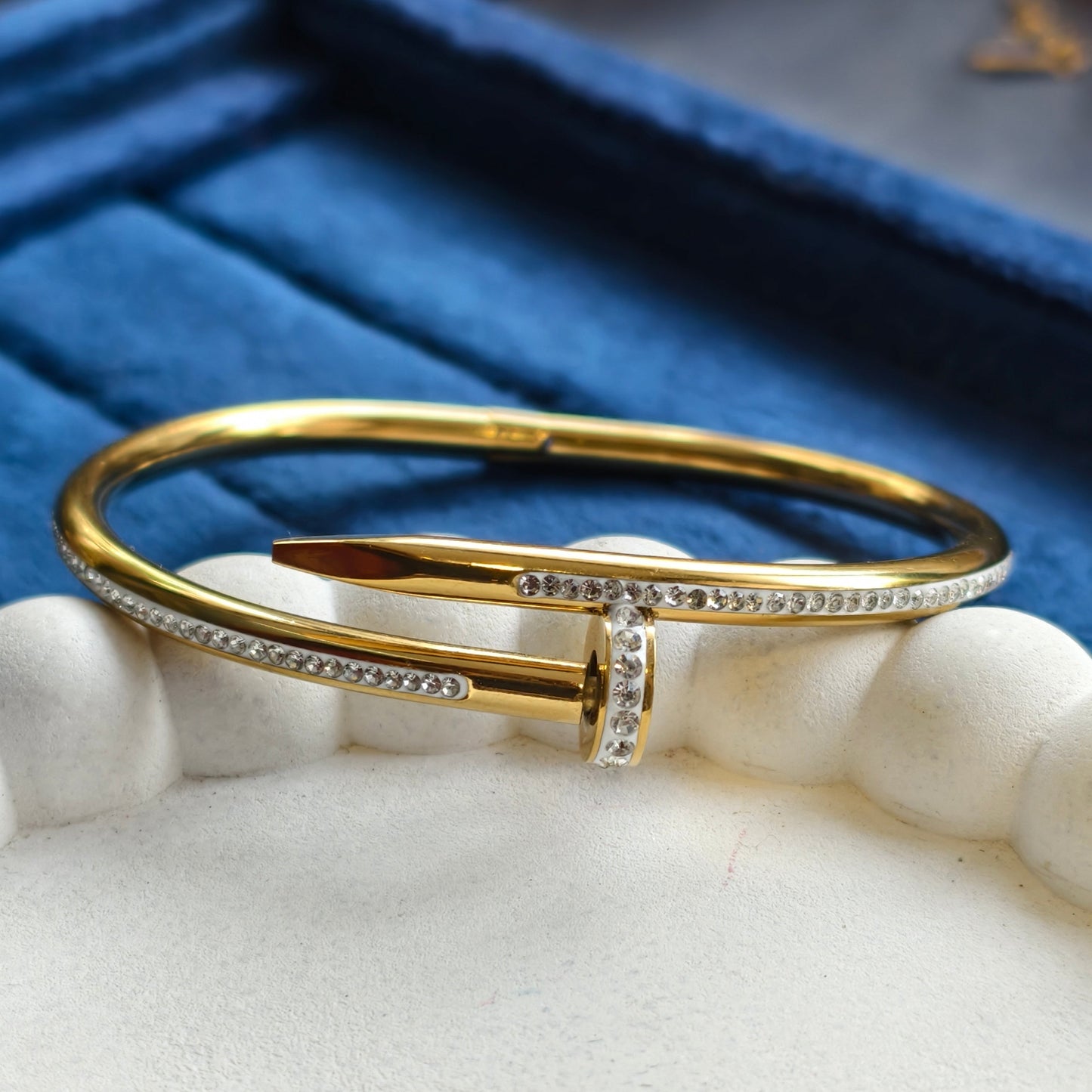 Nadia Nail Edge Cuff