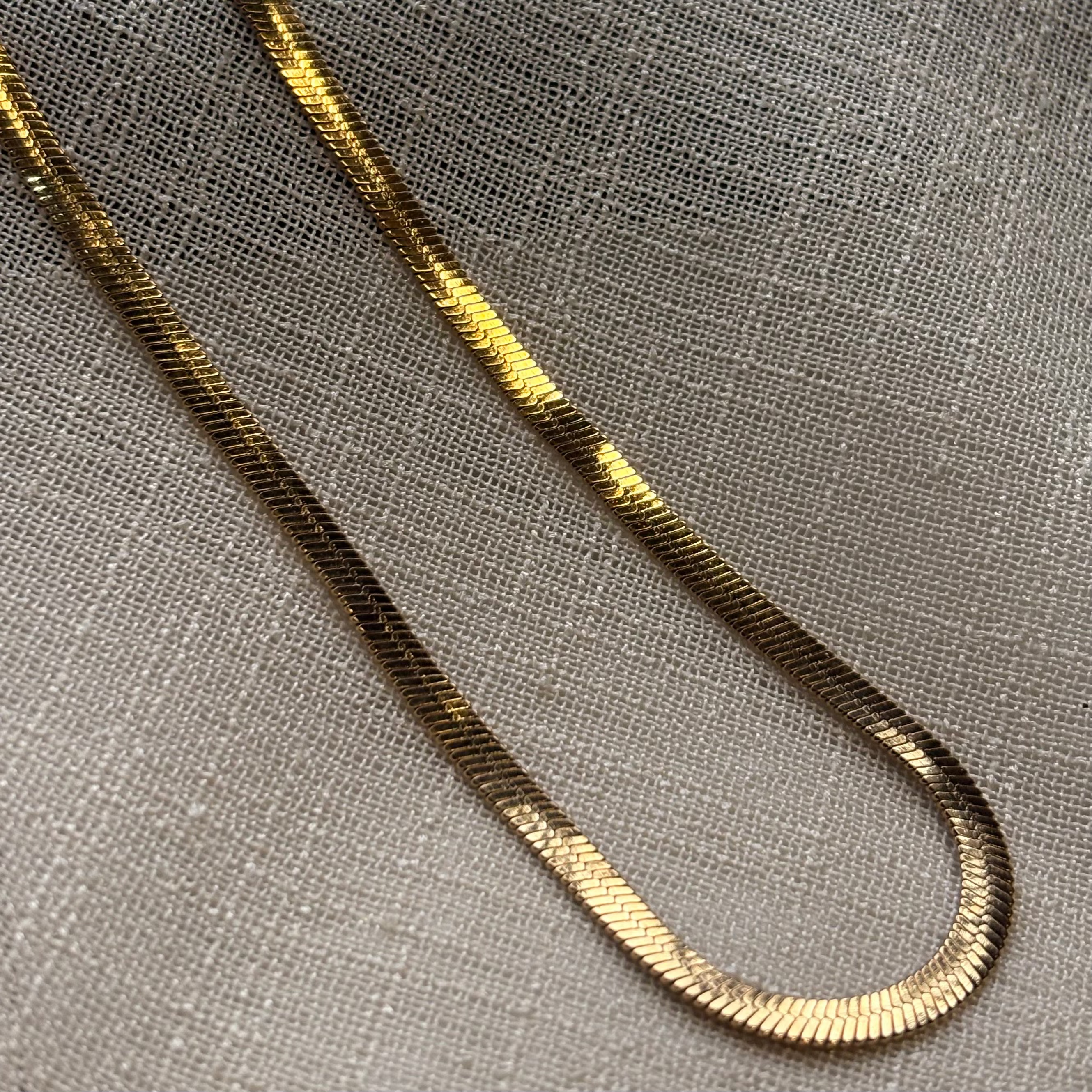 Mira Herringbone Chain Necklace