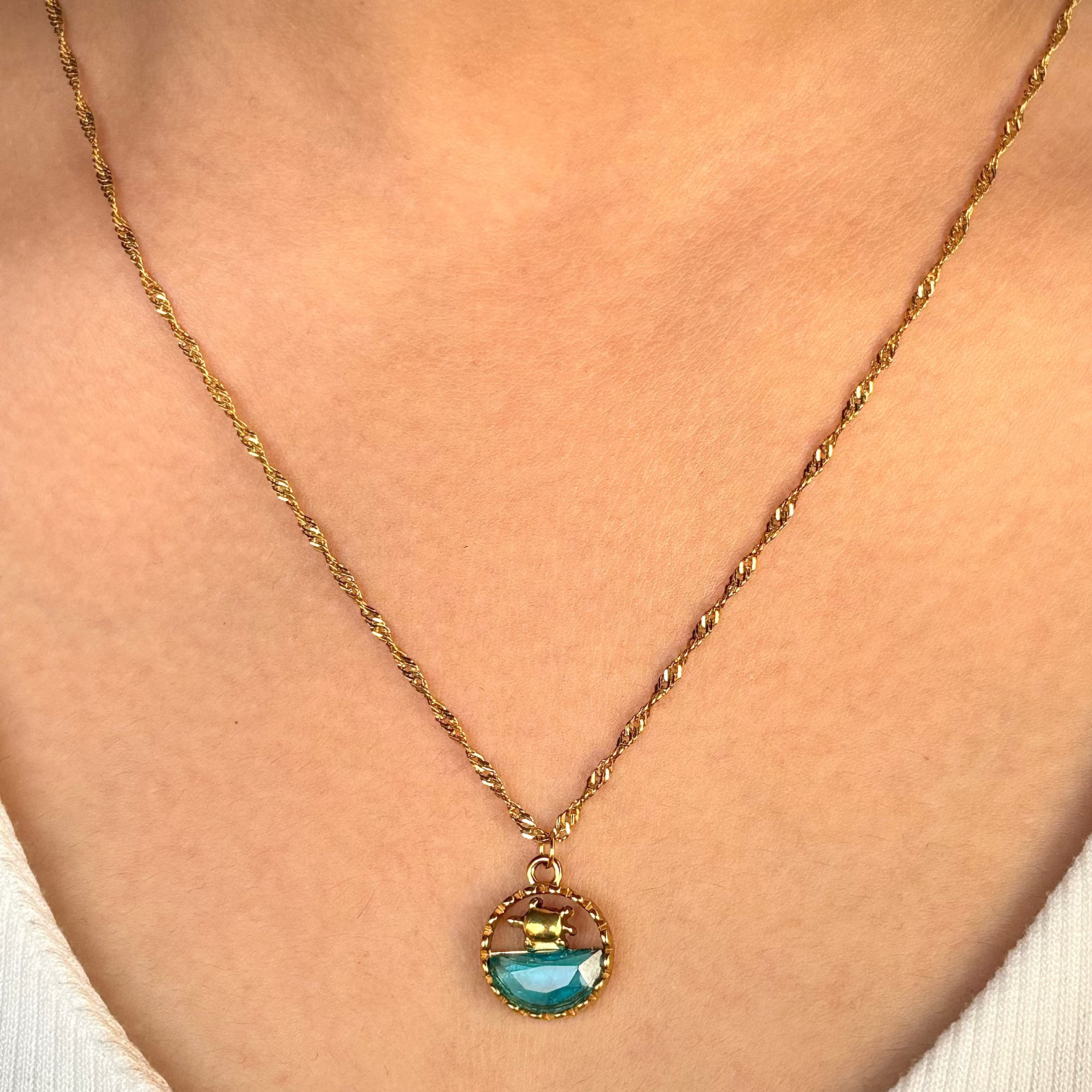 Selene Turtle Pendant Necklace