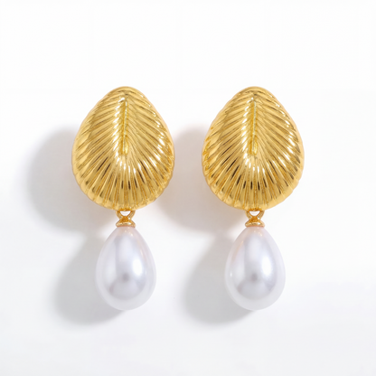 Clara Ginkgo Pearl Studs