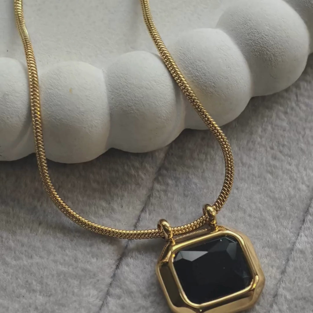 Midnight Prism Retro Pendant Necklace