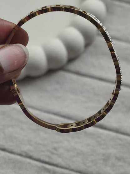 Lumière Linked Circles Bangle